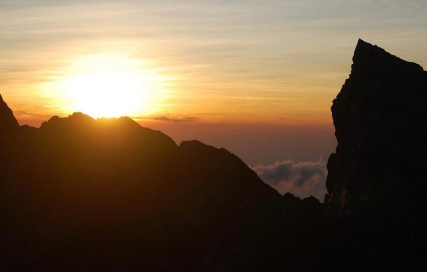 Bali-Trekking-Tour-Mount-Agung-9